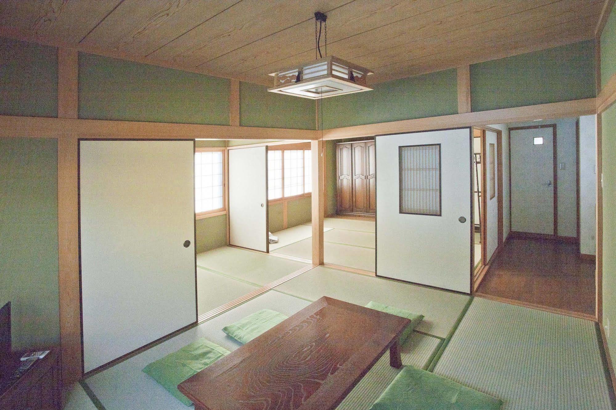 Dormitory Sandanya Guesthouse Shirahama Extérieur photo